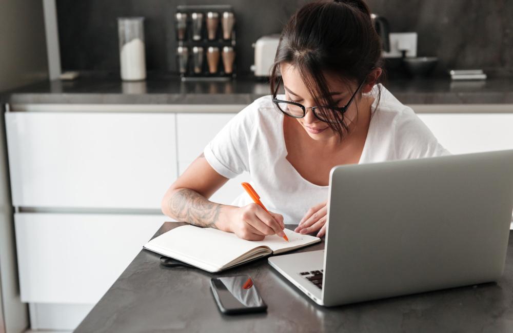 Graduação EAD: como manter a produtividade e foco estudando em casa?