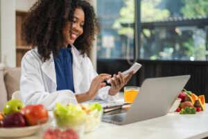 Abordagem nutricional de pacientes com cânceres femininos, masculinos e pulmão