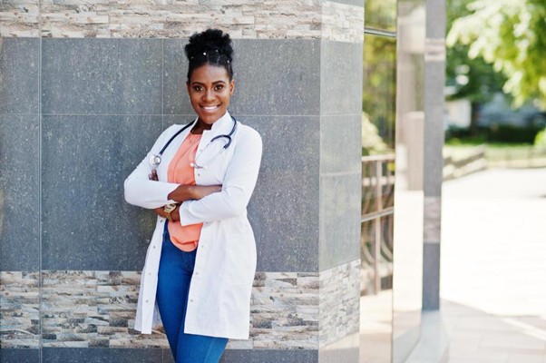Faculdade de Medicina: como funciona a formação do médico do primeiro ao sexto ano?
